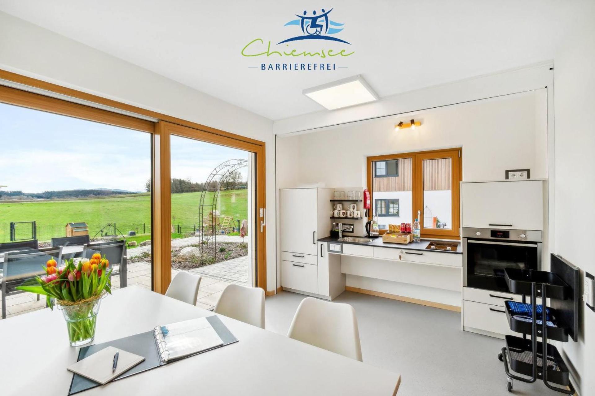 Chiemsee-barrierefrei Apartment *
